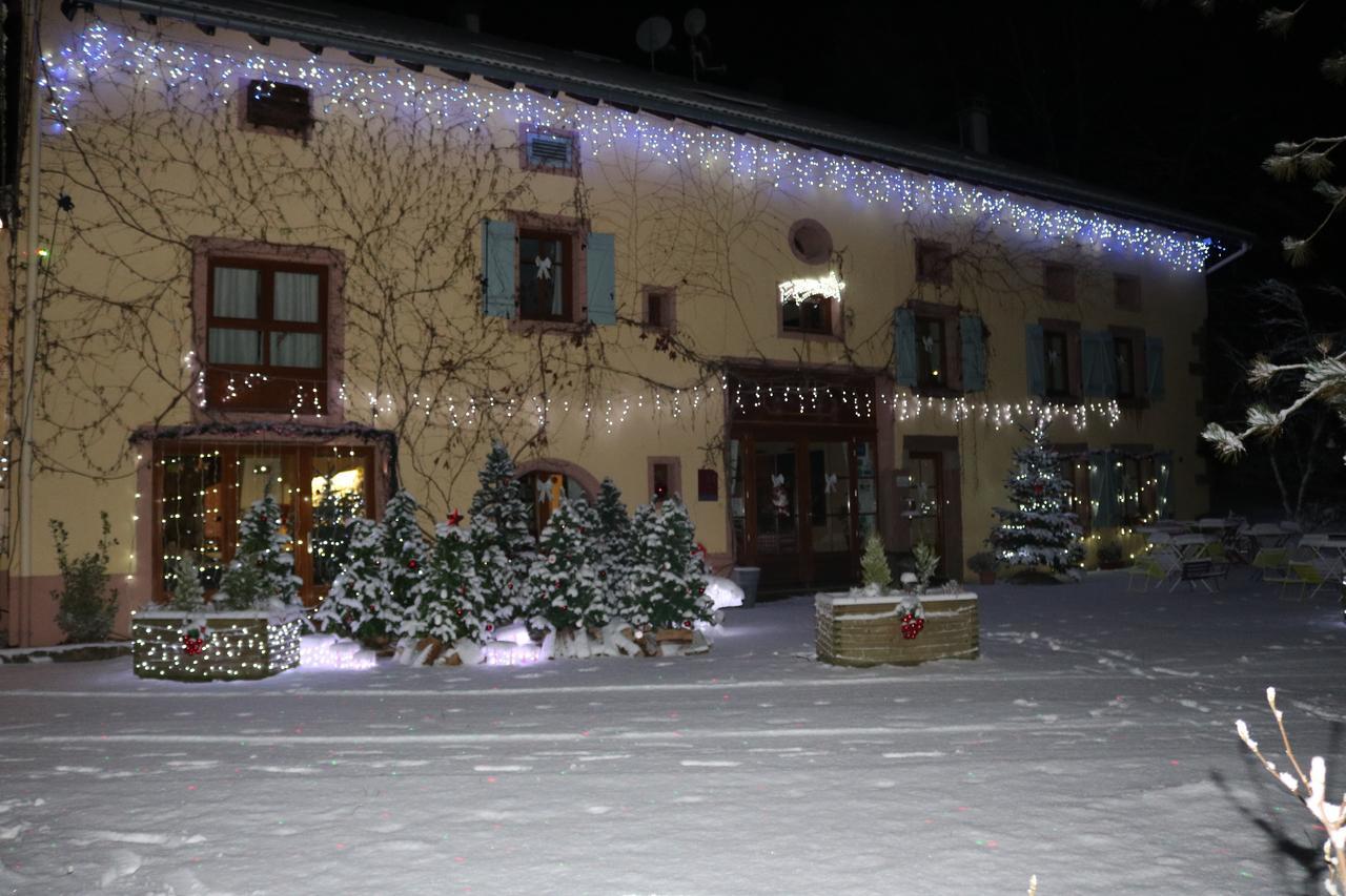 Auberge De La Charriole Taintrux Exterior photo